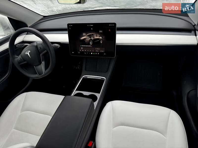 Внедорожник / Кроссовер Tesla Model Y 2023 в Ровно