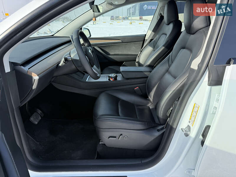 Позашляховик / Кросовер Tesla Model Y 2023 в Львові