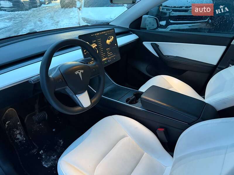 Позашляховик / Кросовер Tesla Model Y 2020 в Луцьку