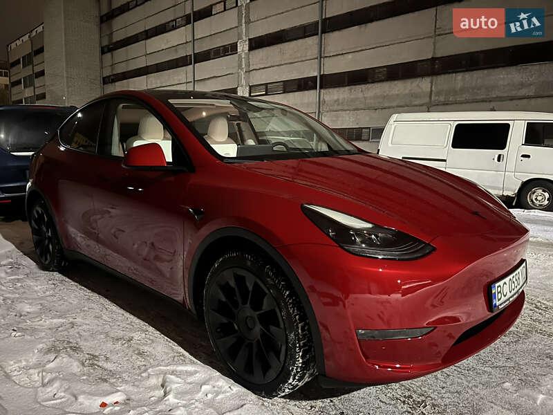 Внедорожник / Кроссовер Tesla Model Y 2023 в Львове