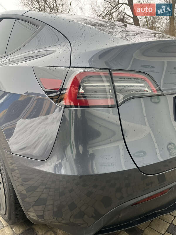 Внедорожник / Кроссовер Tesla Model Y 2023 в Львове