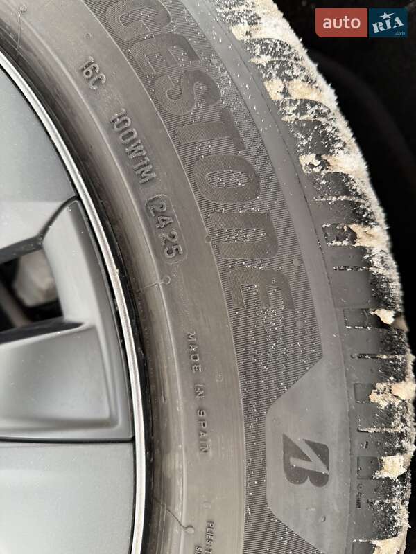 Внедорожник / Кроссовер Tesla Model Y 2024 в Киеве