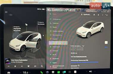 Внедорожник / Кроссовер Tesla Model Y 2024 в Киеве