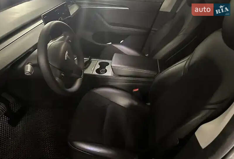 Позашляховик / Кросовер Tesla Model Y 2022 в Львові