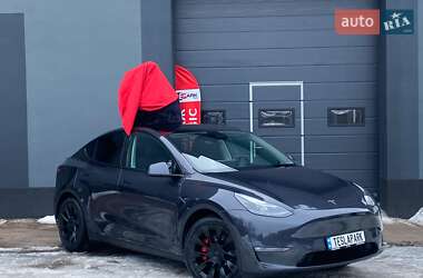 Внедорожник / Кроссовер Tesla Model Y 2024 в Киеве