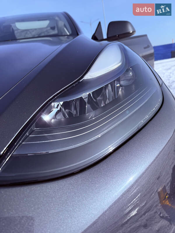 Позашляховик / Кросовер Tesla Model Y 2023 в Харкові