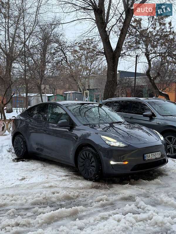 Позашляховик / Кросовер Tesla Model Y 2023 в Кропивницькому фото 2 Позашляховик / Кросовер Tesla Model Y 2023 в Кропивницькому