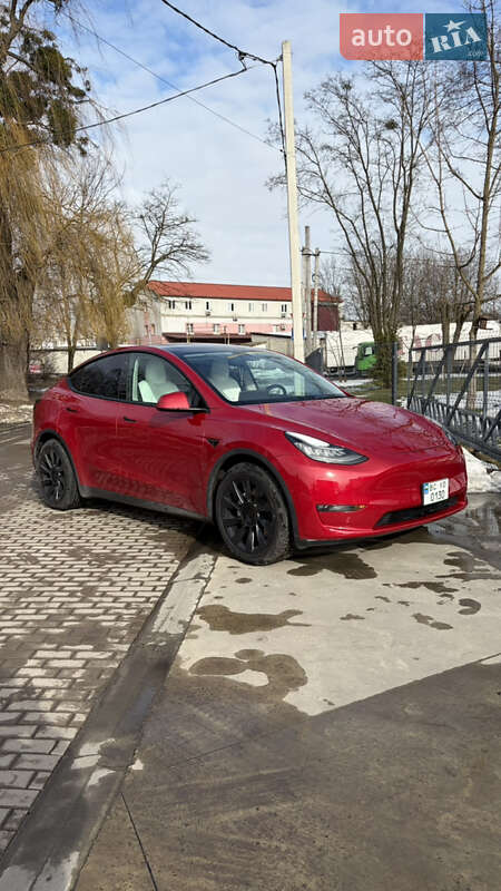 Tesla Model Y 2022
