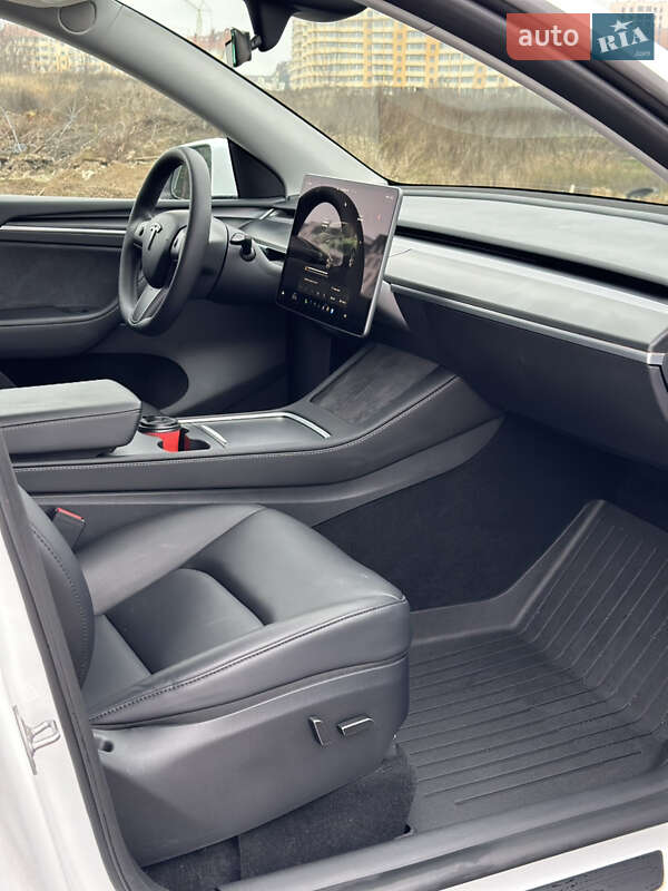 Позашляховик / Кросовер Tesla Model Y 2023 в Софіївській Борщагівці