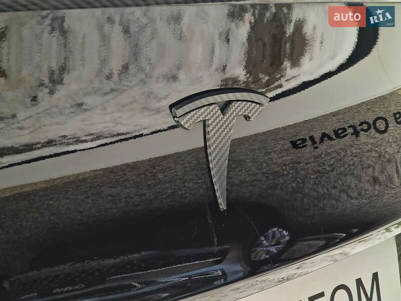 Внедорожник / Кроссовер Tesla Model Y 2022 в Хмельницком