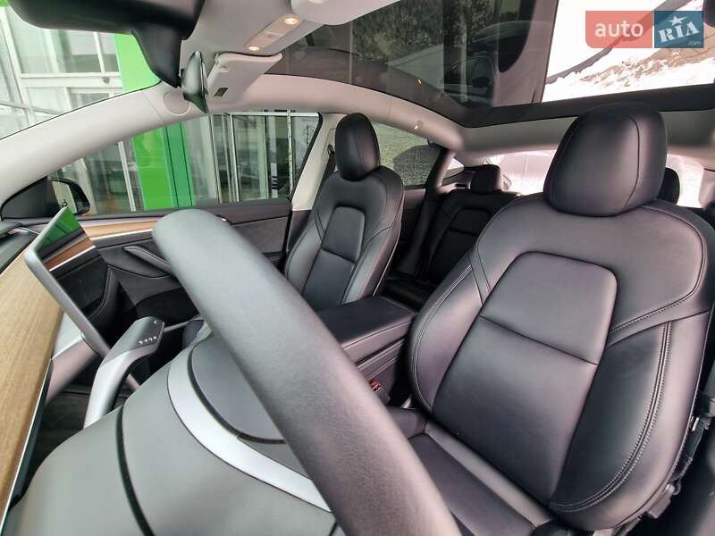 Внедорожник / Кроссовер Tesla Model Y 2022 в Хмельницком