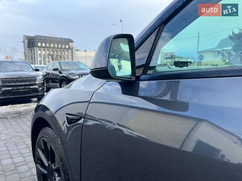 Позашляховик / Кросовер Tesla Model Y 2022 в Івано-Франківську