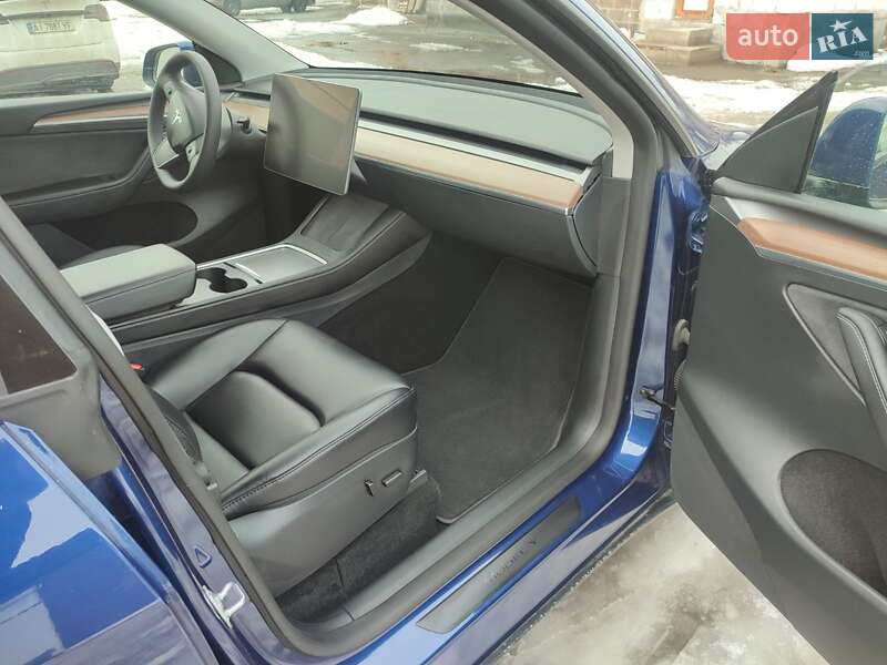 Внедорожник / Кроссовер Tesla Model Y 2024 в Киеве фото 15 Внедорожник / Кроссовер Tesla Model Y 2024 в Киеве