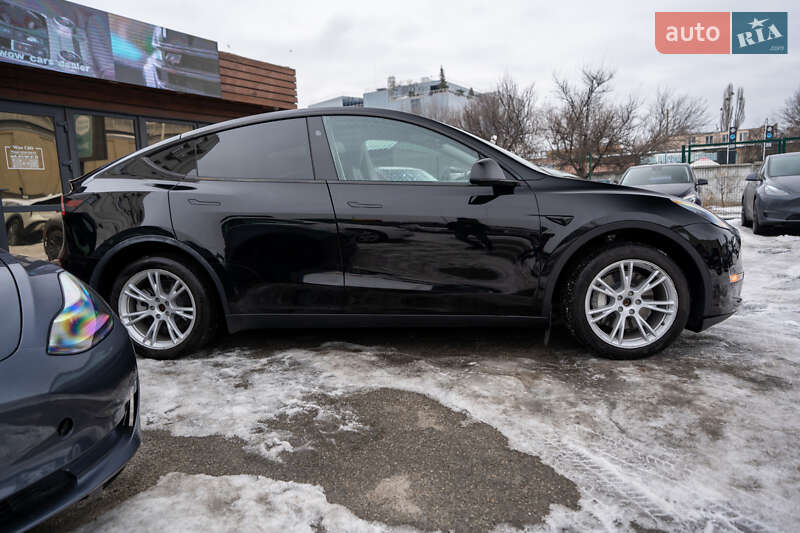 Внедорожник / Кроссовер Tesla Model Y 2023 в Киеве фото 5 Внедорожник / Кроссовер Tesla Model Y 2023 в Киеве
