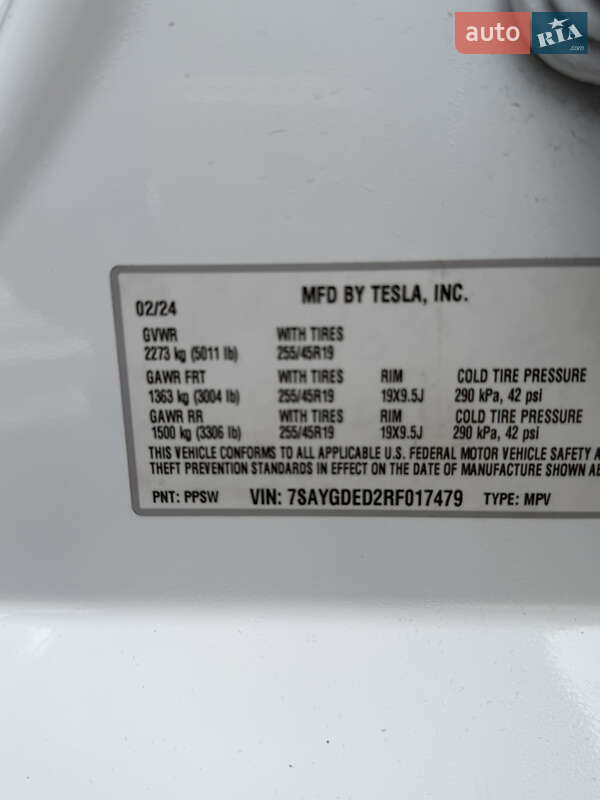 Позашляховик / Кросовер Tesla Model Y 2024 в Києві фото 14 Позашляховик / Кросовер Tesla Model Y 2024 в Києві