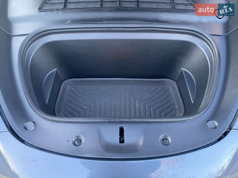 Внедорожник / Кроссовер Tesla Model Y 2023 в Самборе фото 20 Внедорожник / Кроссовер Tesla Model Y 2023 в Самборе