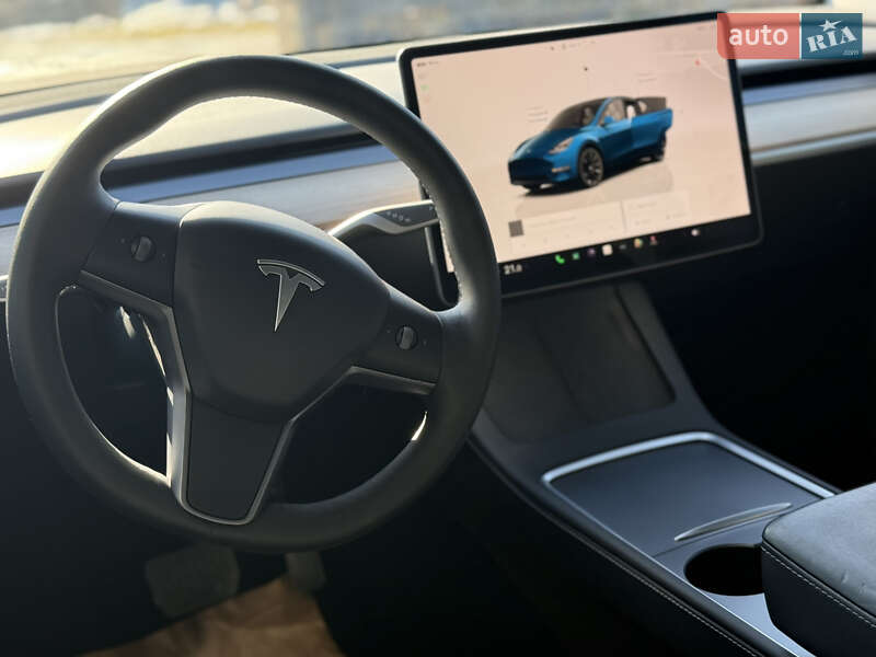Позашляховик / Кросовер Tesla Model Y 2024 в Львові