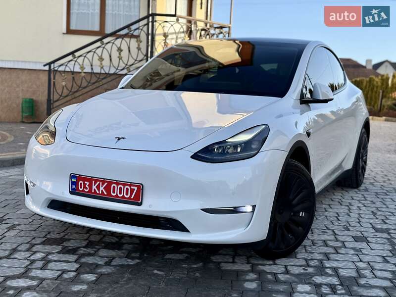 Позашляховик / Кросовер Tesla Model Y 2021 в Дрогобичі