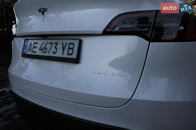 Внедорожник / Кроссовер Tesla Model Y 2024 в Днепре фото 10 Внедорожник / Кроссовер Tesla Model Y 2024 в Днепре
