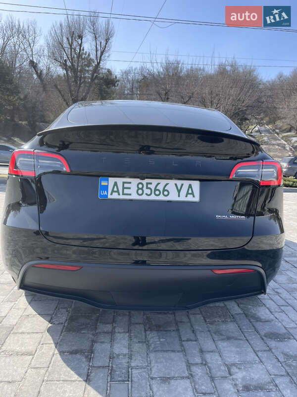 Позашляховик / Кросовер Tesla Model Y 2023 в Дніпрі