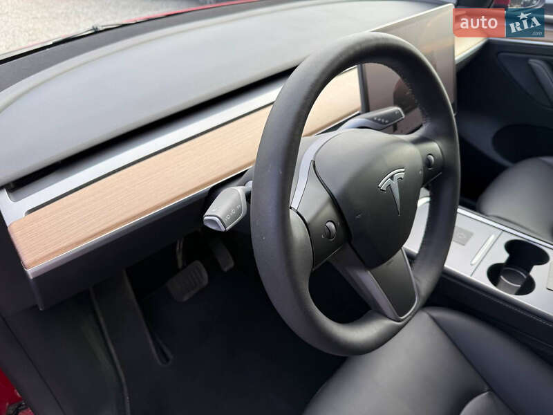 Позашляховик / Кросовер Tesla Model Y 2023 в Стрию