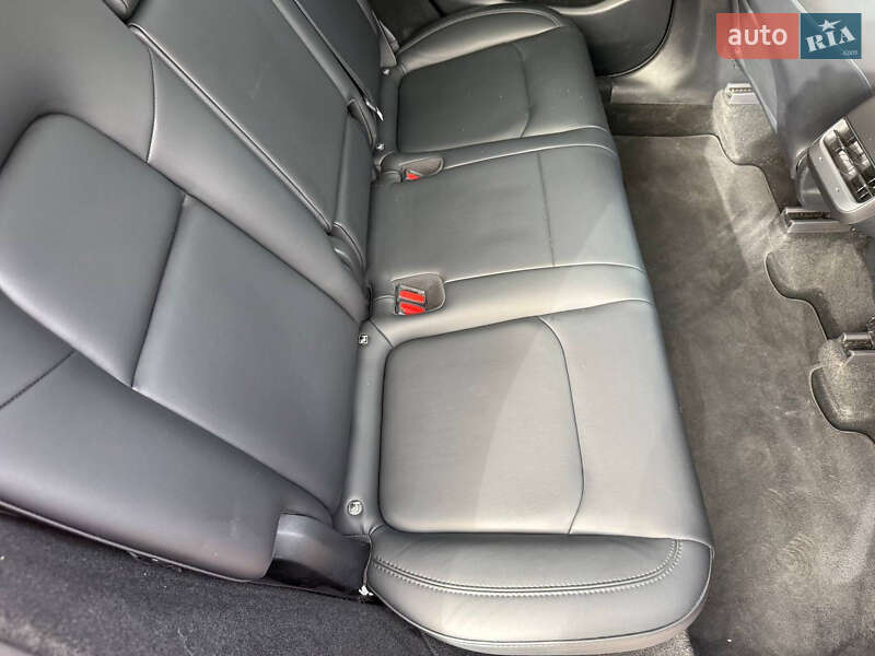 Позашляховик / Кросовер Tesla Model Y 2023 в Стрию