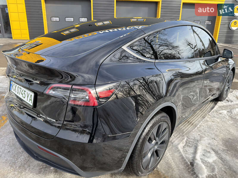 Позашляховик / Кросовер Tesla Model Y 2024 в Харкові