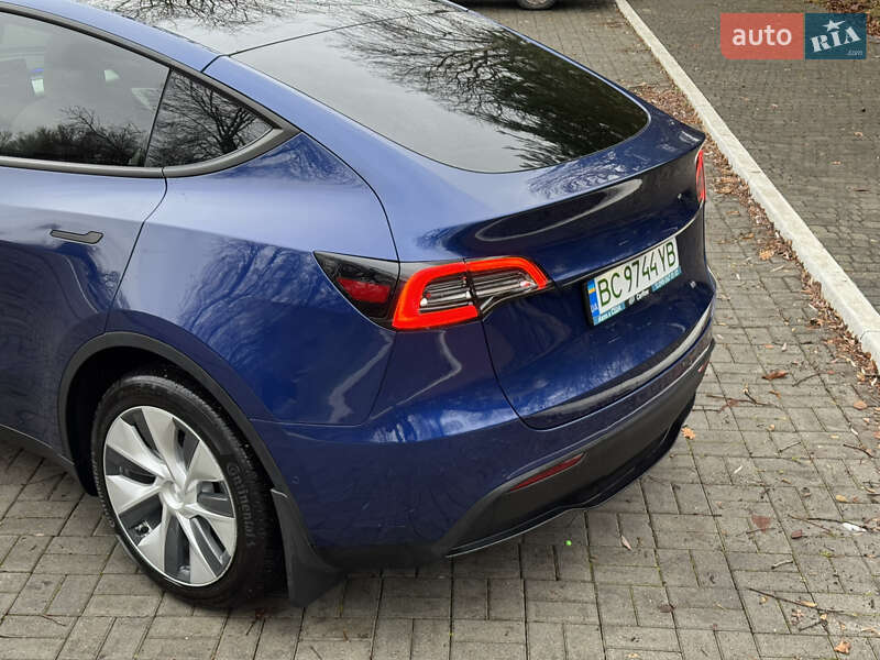 Внедорожник / Кроссовер Tesla Model Y 2022 в Дрогобыче