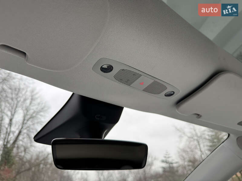 Внедорожник / Кроссовер Tesla Model Y 2022 в Дрогобыче