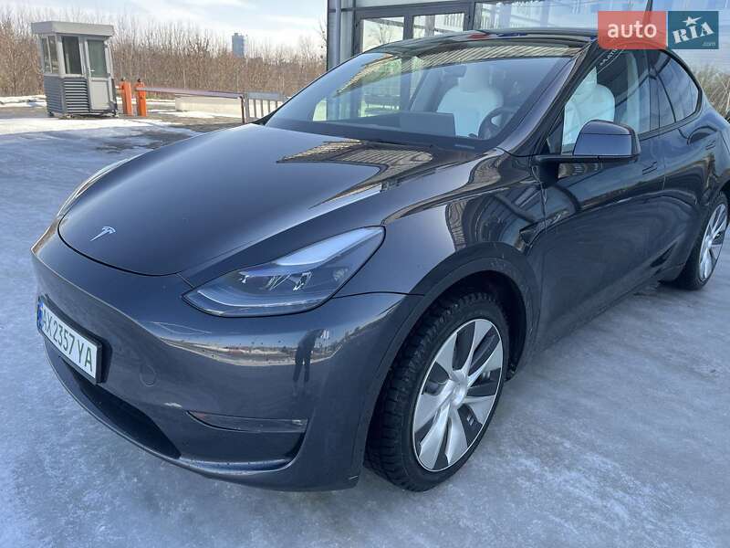 Позашляховик / Кросовер Tesla Model Y 2024 в Харкові