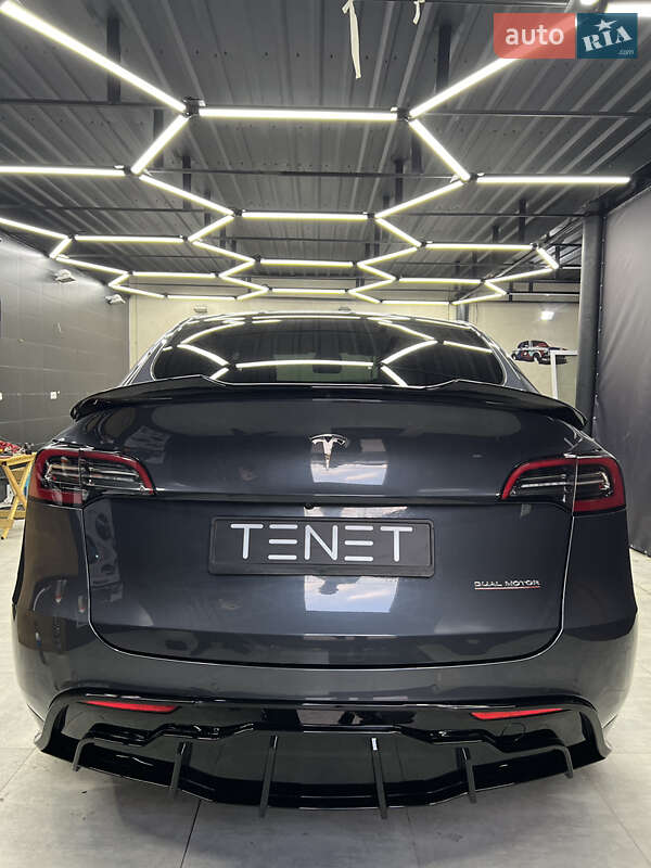 Внедорожник / Кроссовер Tesla Model Y 2022 в Киеве