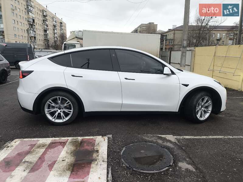 Внедорожник / Кроссовер Tesla Model Y 2024 в Харькове фото 7 Внедорожник / Кроссовер Tesla Model Y 2024 в Харькове