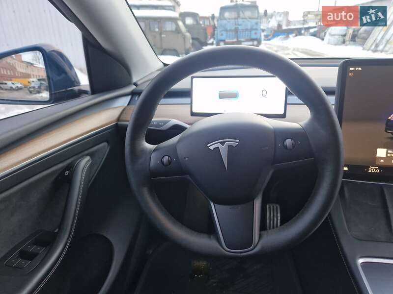 Позашляховик / Кросовер Tesla Model Y 2023 в Тернополі