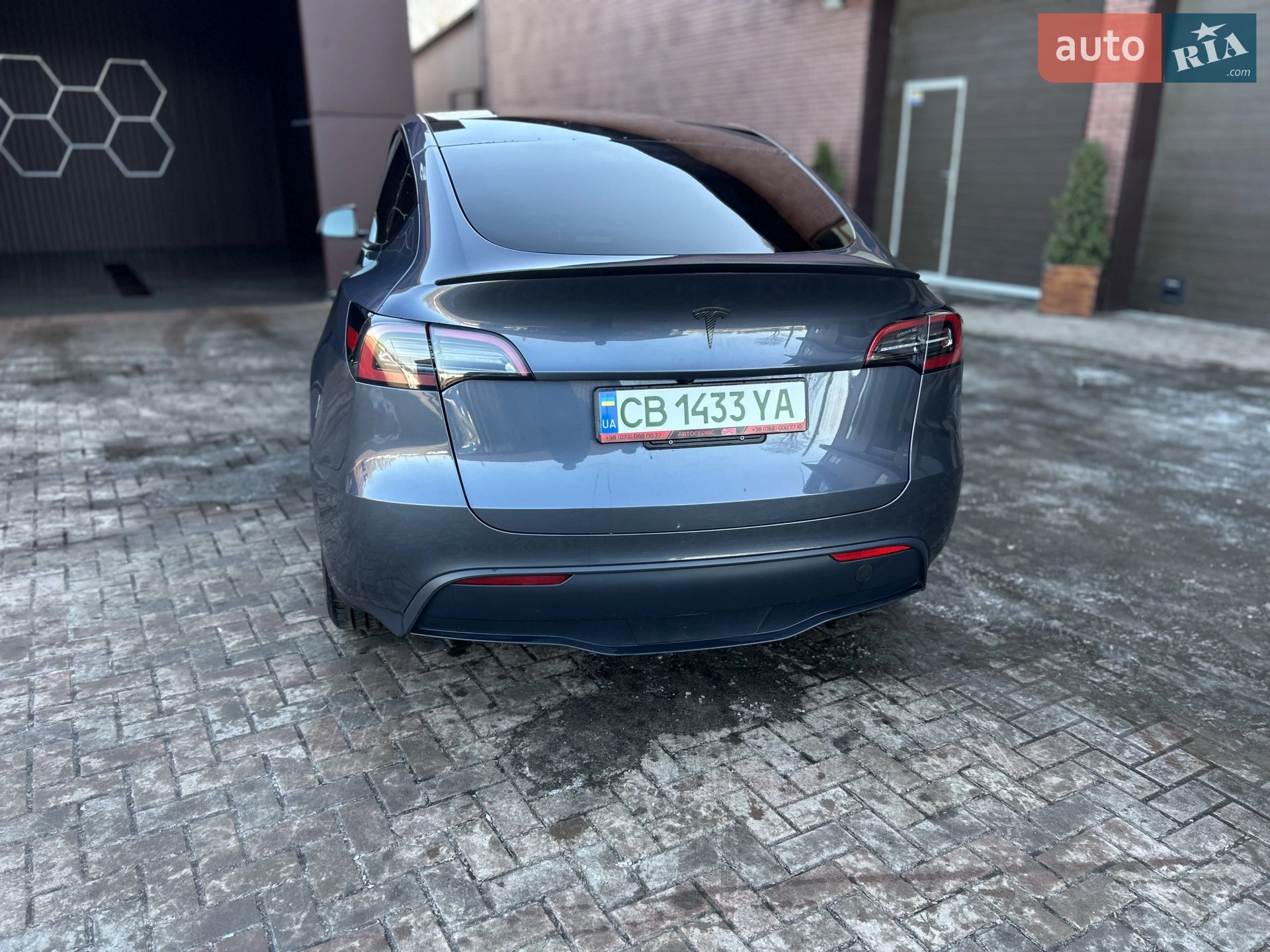 2023 Tesla Model Y - мініатюра 8