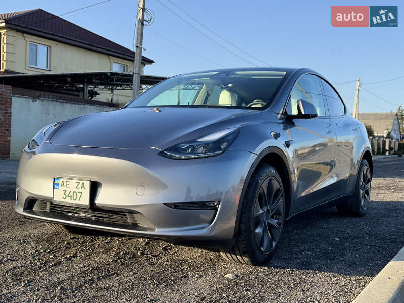 Позашляховик / Кросовер Tesla Model Y 2024 в Дніпрі фото 7 Позашляховик / Кросовер Tesla Model Y 2024 в Дніпрі