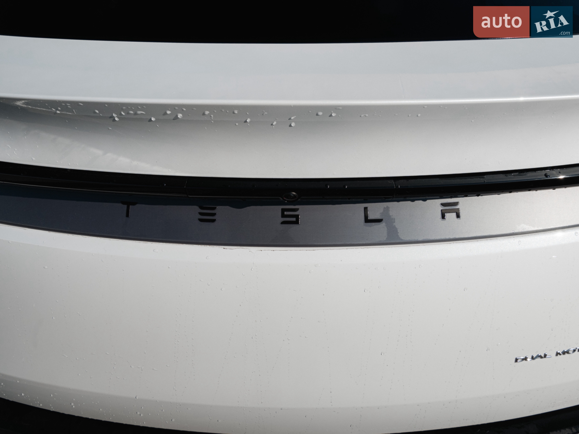 2025 Tesla Model Y - мініатюра 8