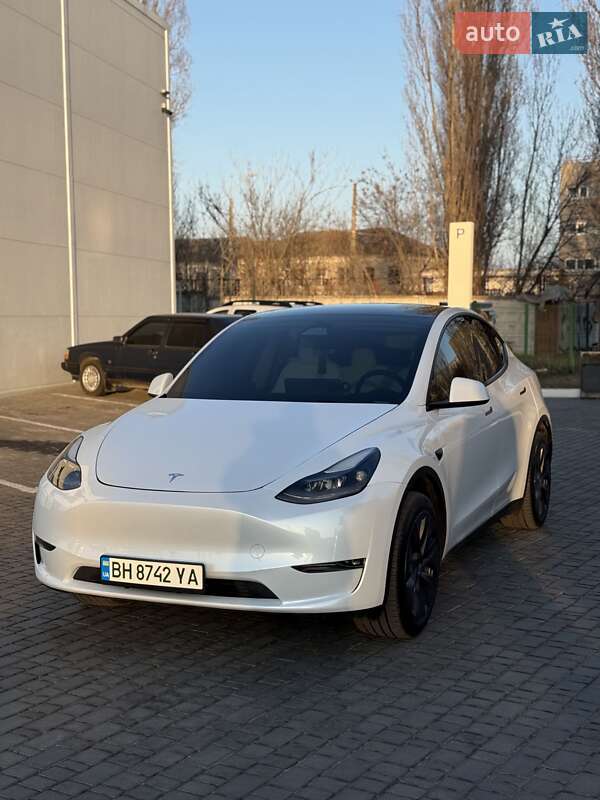 Позашляховик / Кросовер Tesla Model Y 2024 в Одесі
