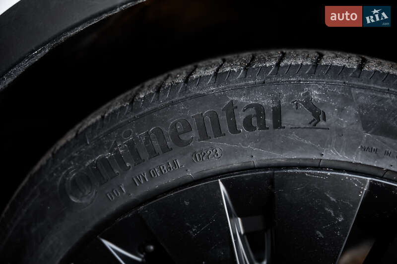 Позашляховик / Кросовер Tesla Model Y 2023 в Житомирі фото 66 Позашляховик / Кросовер Tesla Model Y 2023 в Житомирі