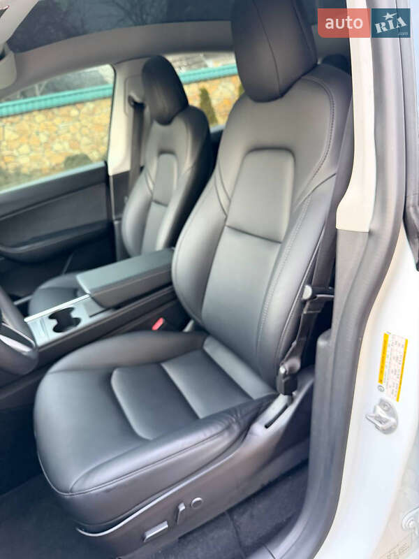 Позашляховик / Кросовер Tesla Model Y 2021 в Могилів-Подільському