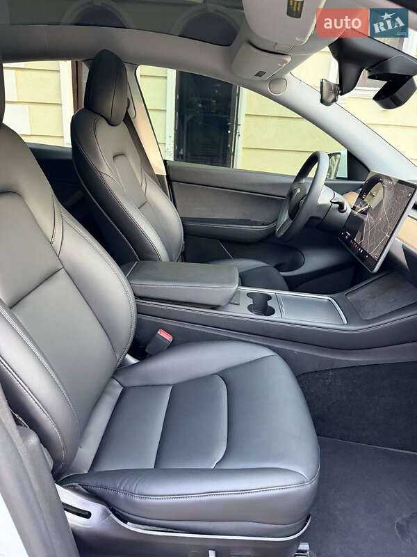 Позашляховик / Кросовер Tesla Model Y 2021 в Могилів-Подільському