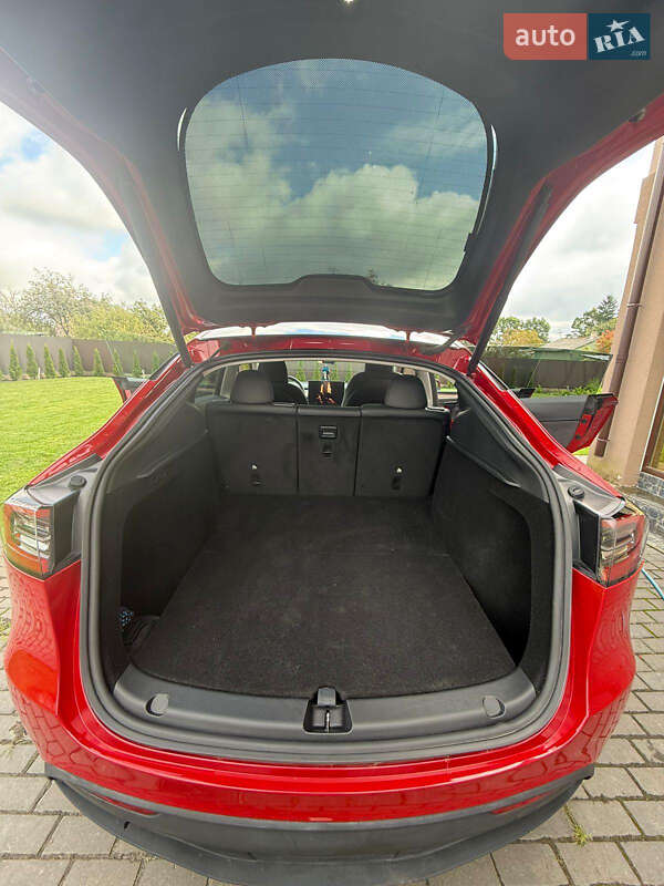 Позашляховик / Кросовер Tesla Model Y 2023 в Львові