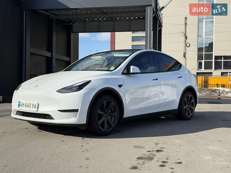 Внедорожник / Кроссовер Tesla Model Y 2023 в Коростене