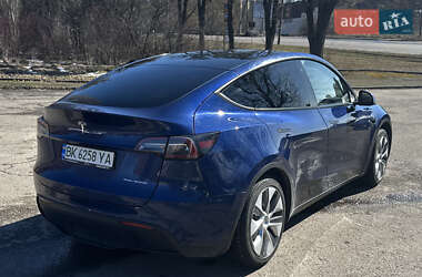Позашляховик / Кросовер Tesla Model Y 2023 в Рівному