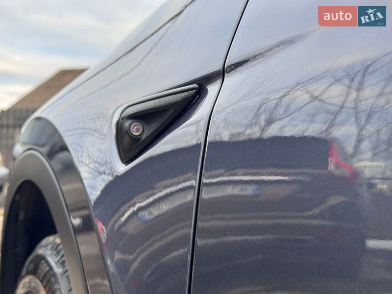 Внедорожник / Кроссовер Tesla Model Y 2020 в Ивано-Франковске