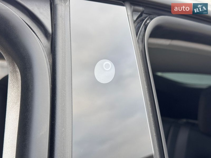 Внедорожник / Кроссовер Tesla Model Y 2020 в Ивано-Франковске