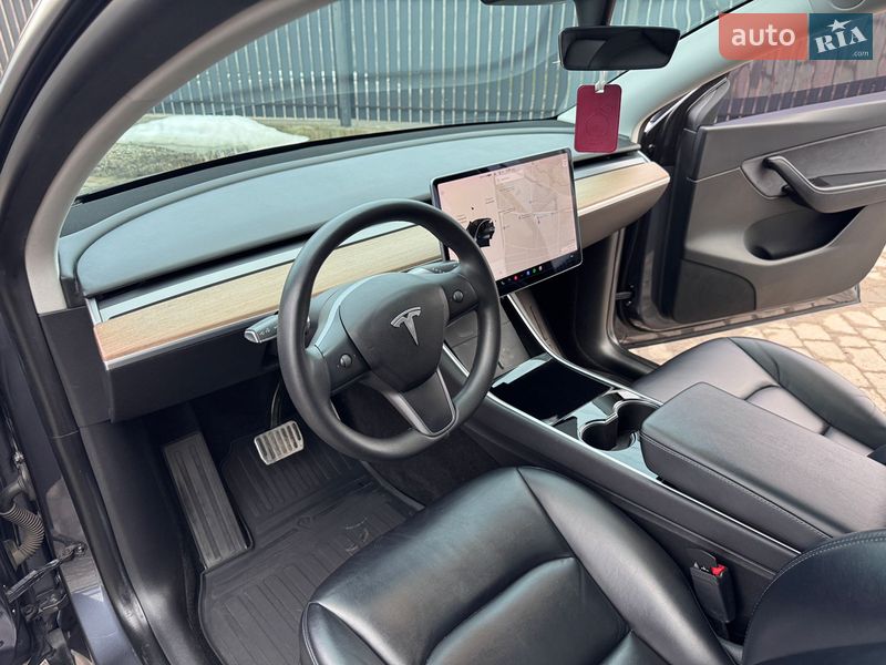 Внедорожник / Кроссовер Tesla Model Y 2020 в Ивано-Франковске