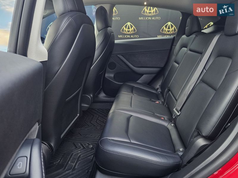 Позашляховик / Кросовер Tesla Model Y 2022 в Києві