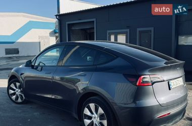 Позашляховик / Кросовер Tesla Model Y 2023 в Умані