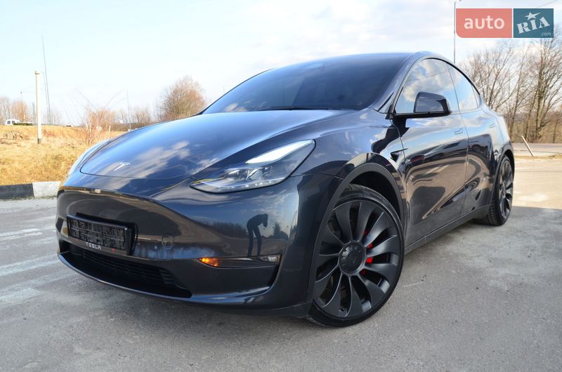 Внедорожник / Кроссовер Tesla Model Y 2024 в Трускавце