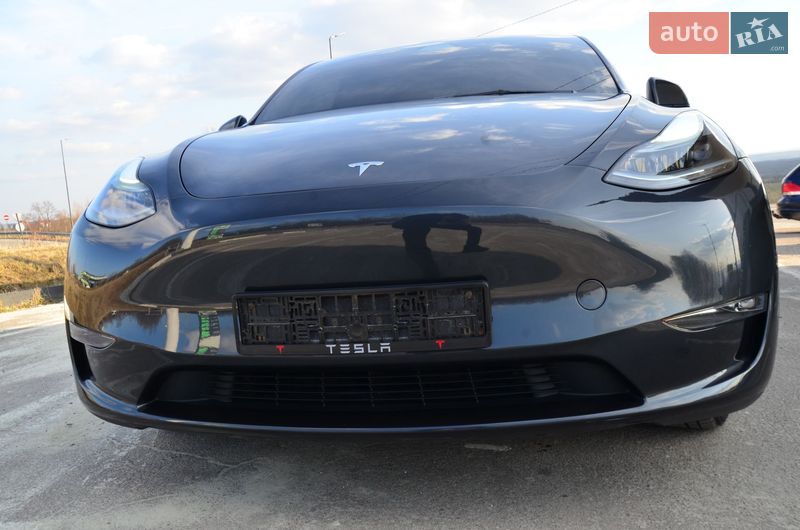 Внедорожник / Кроссовер Tesla Model Y 2024 в Трускавце